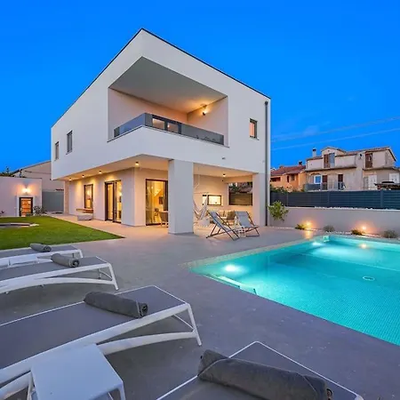 Villa Stella Aurea By Istrialux *