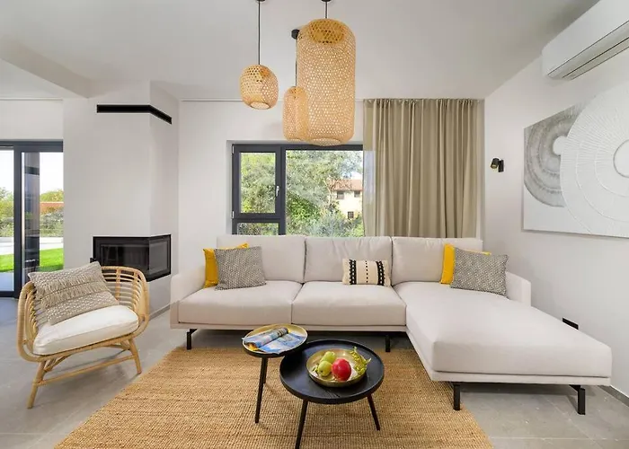 Stella Aurea By Istrialux Peroj