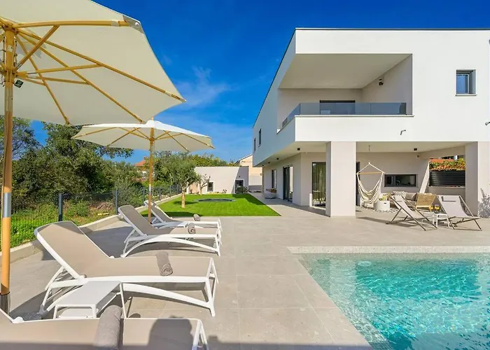 Stella Aurea By Istrialux